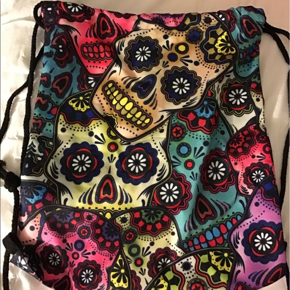 skull drawstring bag